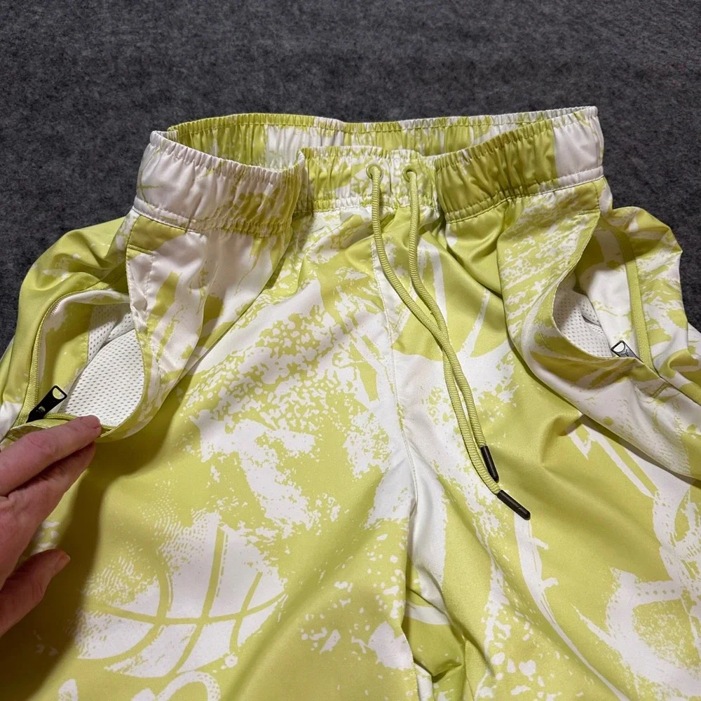 Jordan Flight Poolside Shorts Mens L Limelight Beach Streetwear Basketball